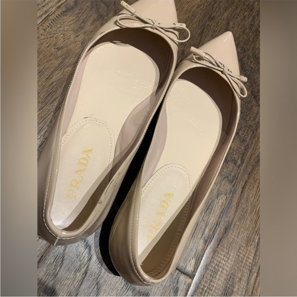 Authentic Prada Women's Beige Bow Flats - Picture 5 of 8